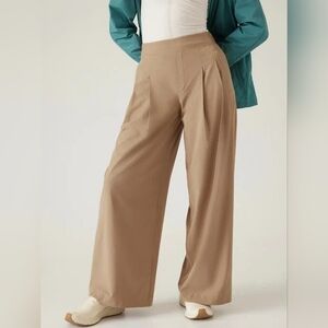 Athleta Brooklyn Beige Wide-Leg Culottes Size 14 P
